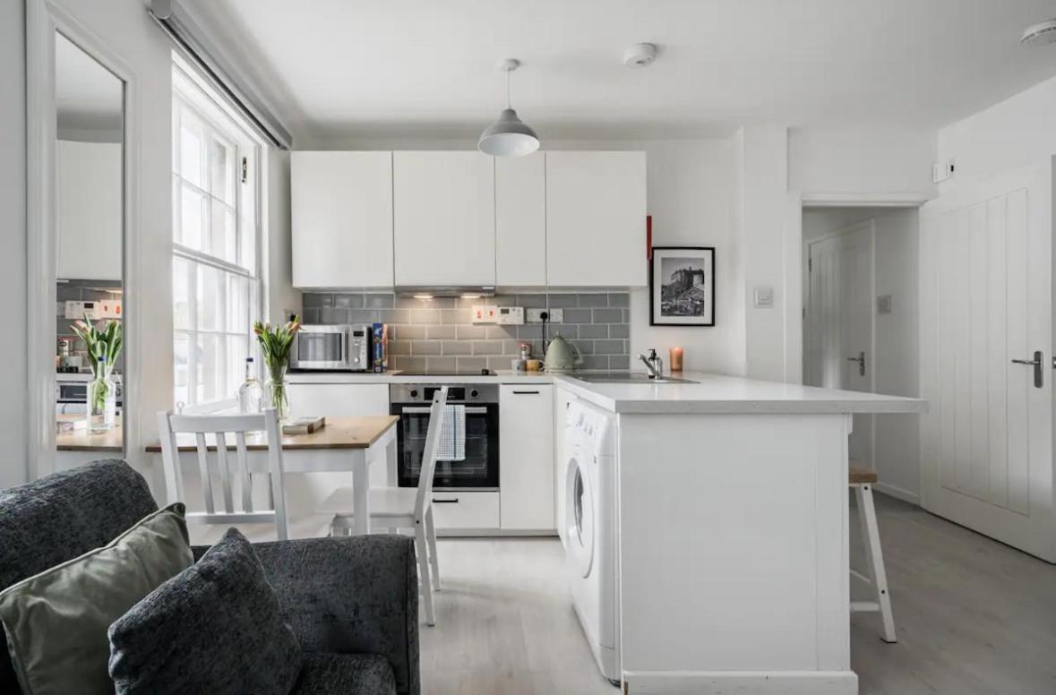 Edinburgh Castle Apartment Extérieur photo