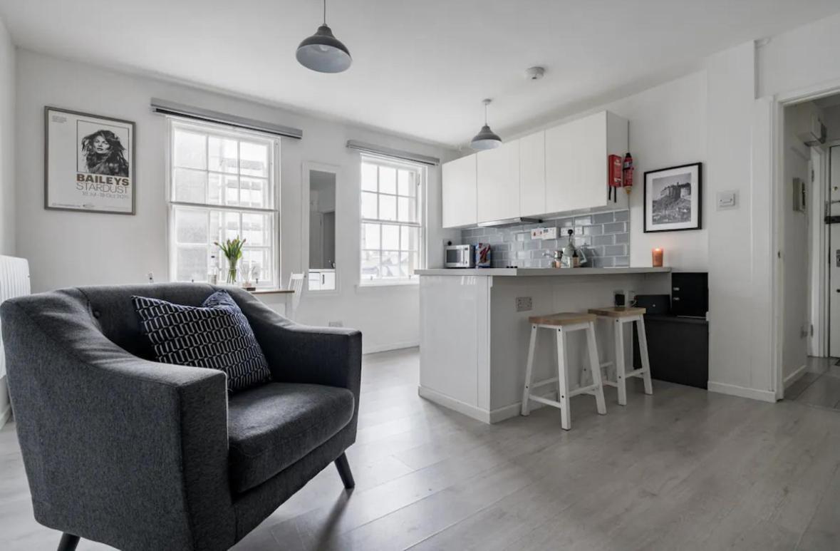 Edinburgh Castle Apartment Extérieur photo