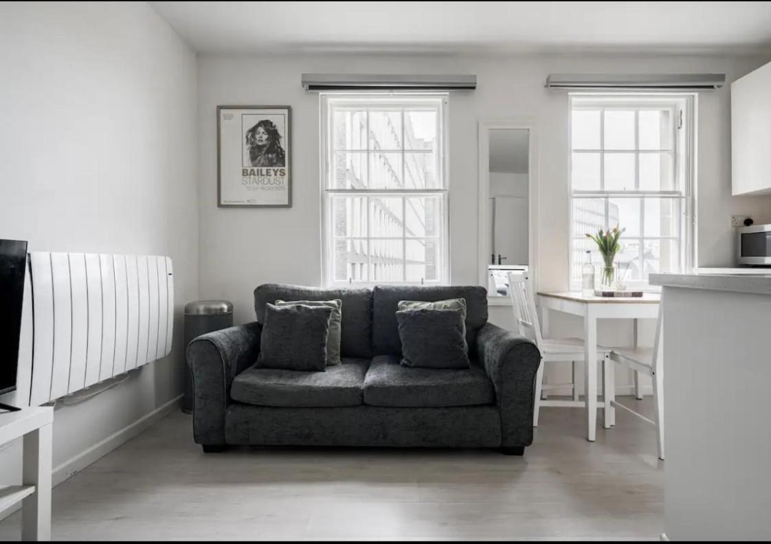 Edinburgh Castle Apartment Extérieur photo